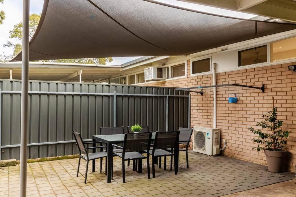 Modern Stylish Self-Contained Studio Apartment Burnside Exterior foto