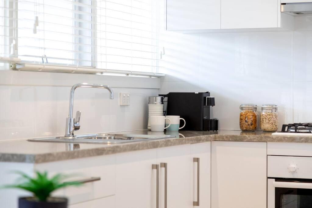 Modern Stylish Self-Contained Studio Apartment Burnside Exterior foto